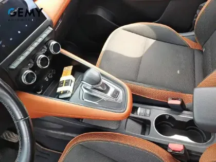 Photo 11 Renault Captur  TCe 130 EDC FAP