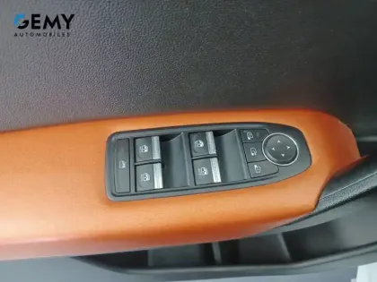 Photo 26 Renault Captur  TCe 130 EDC FAP