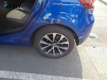 Photo 10 Renault Clio  E-Tech full hybrid 145
