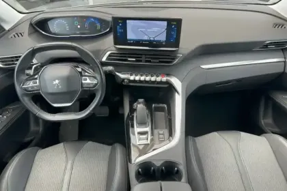 Photo 12 Peugeot 3008  Hybrid 225 e-EAT8