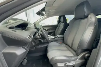 Photo 9 Peugeot 3008  Hybrid 225 e-EAT8