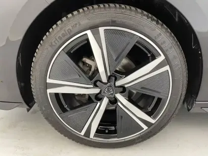 Photo 24 Peugeot 308  PureTech 130ch S&S EAT8