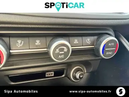 Photo 29 Alfa Romeo Giulia  2.2 160 ch AT8