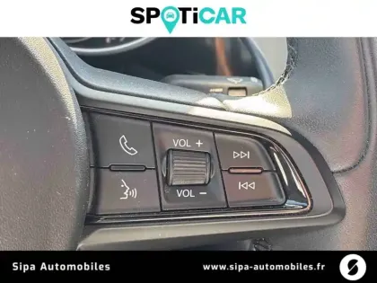 Photo 21 Alfa Romeo Giulia  2.2 160 ch AT8