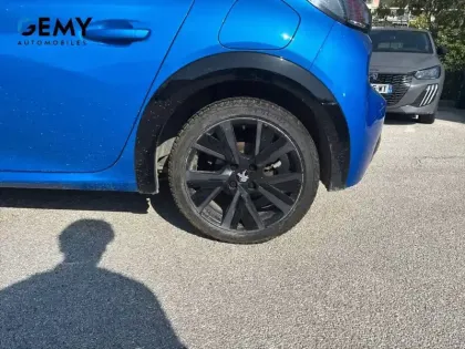 Photo 10 Peugeot 208  PureTech 130 S&S EAT8