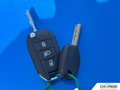Photo 20 Peugeot 208  Hybrid 110 ch e-DCS6