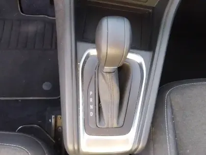 Photo 12 Renault Captur  mild hybrid 140 EDC