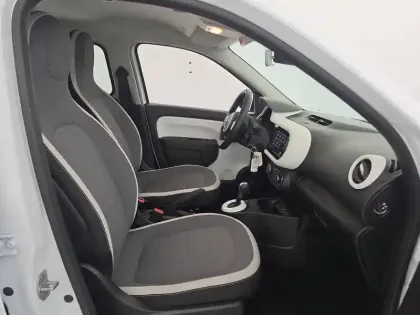 Photo 45 Renault Twingo  III E-Tech