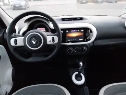 Photo 9 Renault Twingo  III E-Tech