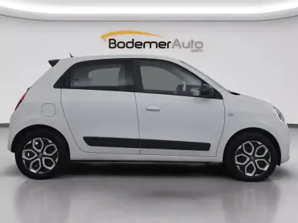 Photo 35 Renault Twingo  III E-Tech