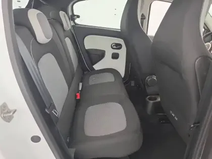 Photo 85 Renault Twingo  III E-Tech