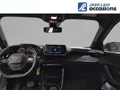 Photo 17 Peugeot 2008  PureTech 130 S&S EAT8
