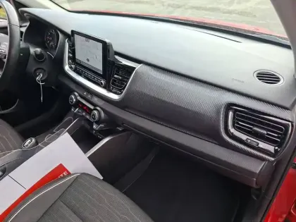 Photo 19 Kia Stonic  1.0 T-GDi 100 ch BVM6