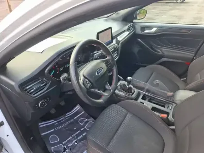 Photo Ford Focus St-line