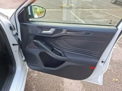 Photo 25 Ford Focus  1.0 Flexifuel 125 S&S mHEV Powershift