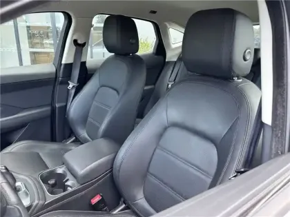 Photo 12 Jaguar E-Pace 2.0 D - 150 CH AWD BVA