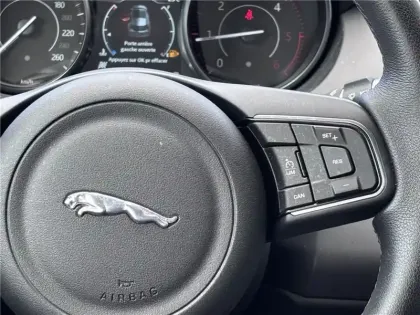 Photo 50 Jaguar E-Pace 2.0 D - 150 CH AWD BVA
