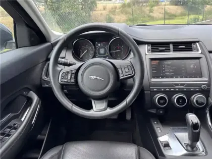 Photo 46 Jaguar E-Pace 2.0 D - 150 CH AWD BVA
