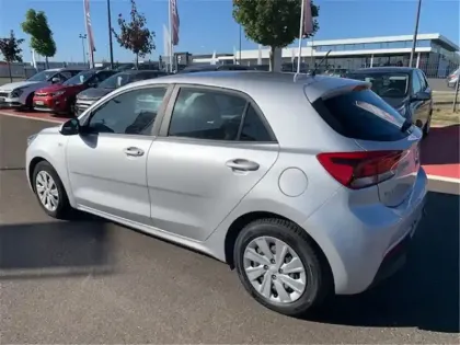 Photo 6 Kia Rio 1.2L 85