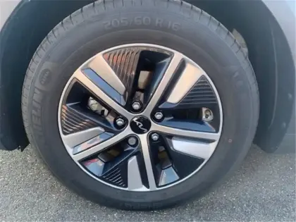 Photo 12 Kia Niro 1.6 GDI HYBRIDE RECHARGEABLE 141 CH DCT6