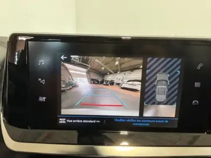 Photo 10 Peugeot 2008  1.2 130 Allure GPS / Camera / Carplay