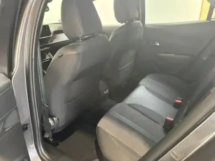Photo 14 Peugeot 2008  1.2 130 Allure GPS / Camera / Carplay