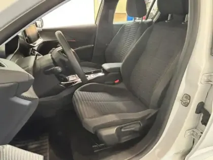 Photo 9 Peugeot 208  e- 136 Like Carplay
