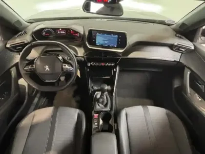 Photo 6 Peugeot 2008  1.2 130 Allure GPS / Camera 180 / Carplay