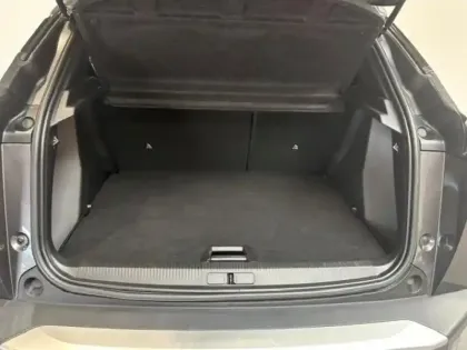 Photo 11 Peugeot 2008  1.2 130 Allure GPS / Camera 180 / Carplay