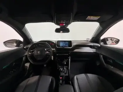Photo 7 Peugeot 2008  1.2 130 Allure GPS / Camera 180 / Carplay