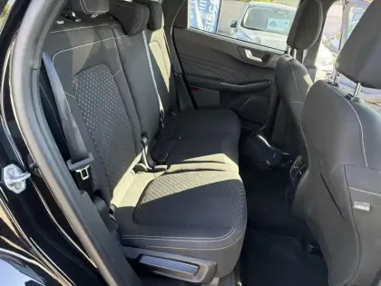 Photo 11 Ford Kuga  2.5 Duratec 180ch Hybrid FlexiFuel Titanium Business Powershift