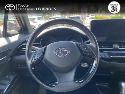Photo 12 Toyota C-HR  2.0 Hybride 184ch Design Ultimate E-CVT