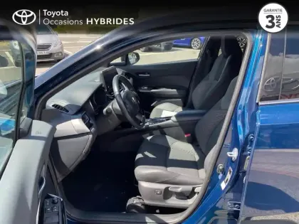 Photo 10 Toyota C-HR  2.0 Hybride 184ch Design Ultimate E-CVT