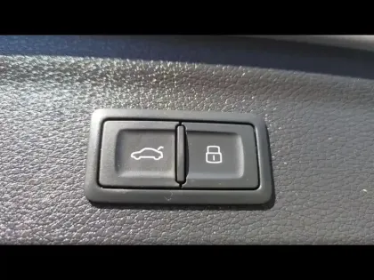 Photo 12 Audi Q3  35 TFSI 150ch Design