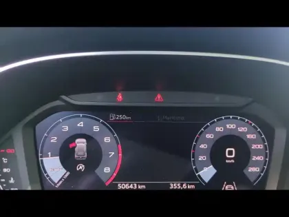 Photo 8 Audi Q3  35 TFSI 150ch Design