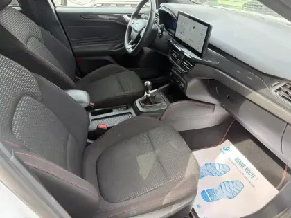 Photo 10 Ford Focus  1.0 Flexifuel mHEV 125 ch ST-Line X