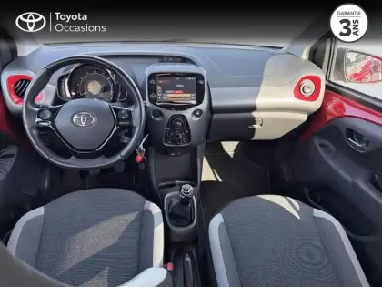 Photo 13 Toyota Aygo  1.0 VVT-i 72ch x-play 5P MY19