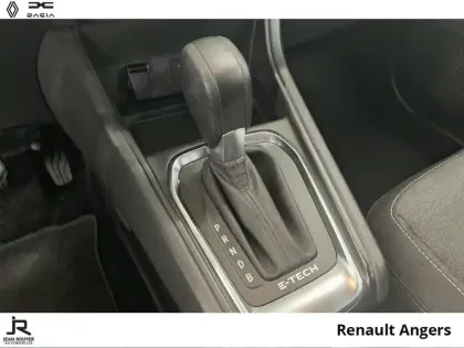 Photo 5 Renault Captur  1.6 E-Tech hybride 145ch Evolution
