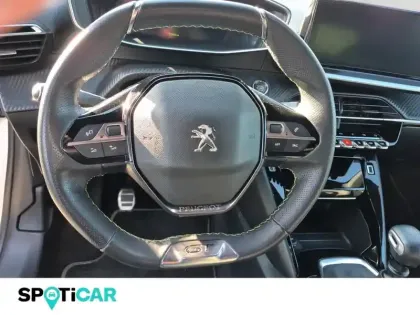 Photo 12 Peugeot 208  1.2 PureTech 100ch S&S GT 118g