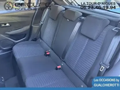 Photo 9 Peugeot 208  e- 136ch Style