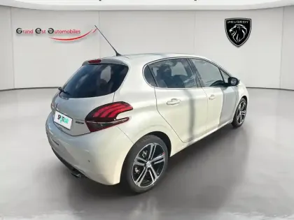 Photo 5 Peugeot 208  1.2 PureTech 110ch GT Line S&S 5p