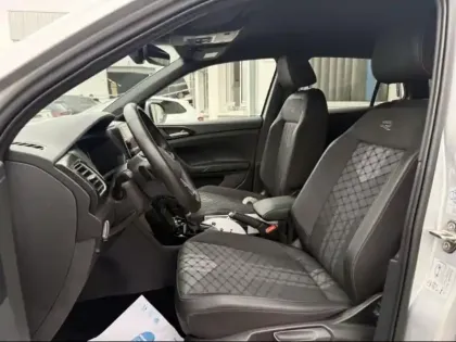 Photo 6 Volkswagen T-cross  1.0 TSI 116ch R-Line Edition DSG7