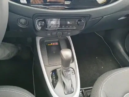 Photo 13 Toyota Aygo X  116h Graphic