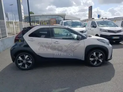 Photo 8 Toyota Aygo X  116h Graphic