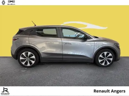 Photo 13 Renault Megane  E-Tech Electric EV60 130ch Evolution ER super charge -C