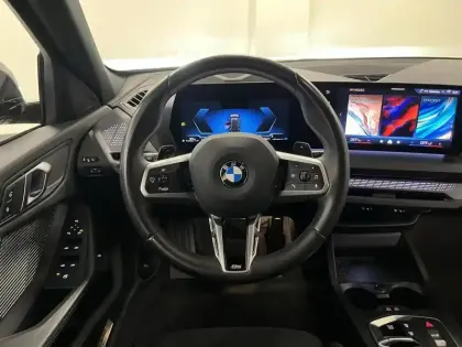 Photo 8 BMW Serie 1 Série 1 120A 170ch M Sport DKG7