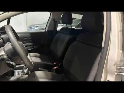 Photo 10 Citroën C3  1.2 PureTech 83ch S&S Shine