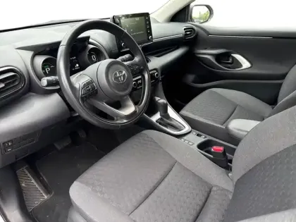 Photo 8 Toyota Yaris  116h Design 5p MY22