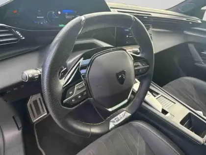 Photo 11 Peugeot 408  Plug-in Hybrid 180ch GT e-EAT8