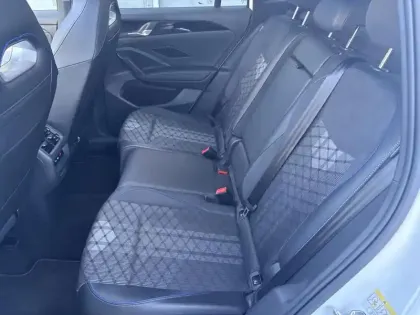 Photo 12 Volkswagen Tiguan  1.5 eHybrid 272ch R-Line DSG6